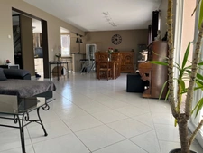 À vendre – Belle maison familiale 6 pièces avec véranda et sous-sol, située à May-sur-Orne