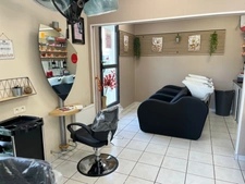À VENDRE – Fond de Commerce d'un Salon de Coiffure – CAEN QUARTIER MÉMORIAL