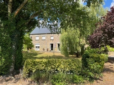 À vendre – Corps de ferme avec habitation, dépendances et terres – Proximité Aunay-sur-Odon (14)