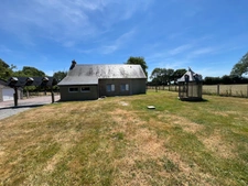 Havre de paix : Maison en pierre rénovée et son verger de 150 pommiers — Rare sur le marché