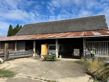 À vendre – Corps de ferme avec habitation, dépendances et terres – Proximité Aunay-sur-Odon (14)