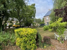 À vendre – Corps de ferme avec habitation, dépendances et terres – Proximité Aunay-sur-Odon (14)