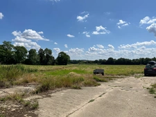 À vendre – Corps de ferme avec habitation, dépendances et terres – Proximité Aunay-sur-Odon (14)