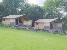 À Vendre – Domaine Touristique & Résidentiel avec Gîtes Insolites en Normandie