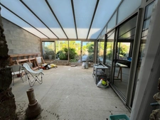 À seulement 5 km de Barneville-Carteret, charmante maison en pierre avec jardin arboré