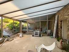À seulement 5 km de Barneville-Carteret, charmante maison en pierre avec jardin arboré