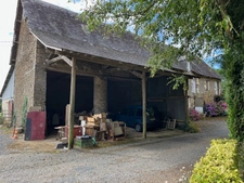 À vendre – Corps de ferme avec habitation, dépendances et terres – Proximité Aunay-sur-Odon (14)