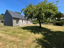 Havre de paix : Maison en pierre rénovée et son verger de 150 pommiers — Rare sur le marché