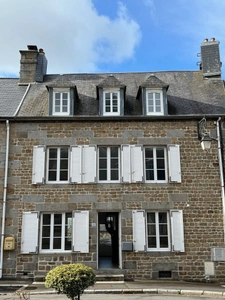 Maison en pierres de 140 m² – 6 chambres – Saint-Sever-Calvados (Noues-de-Sienne)