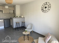 *** SOUS COMPROMIS *** T2 lumineux en dernier étage, avec terrasse et double stationnement – Castanet