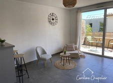 *** SOUS COMPROMIS *** T2 lumineux en dernier étage, avec terrasse et double stationnement – Castanet