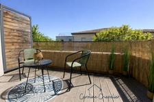 *** SOUS COMPROMIS *** T2 lumineux en dernier étage, avec terrasse et double stationnement – Castanet