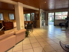 Bien de 186 m² – 4 chambres, 3 salles d’eau, jardin et garage, à 500 m du centre-ville de Léguevin