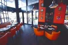 Fonds de commerce à vendre STRASBOURG (67) : Restaurant Bar Cocktails - 355 m2 - Emplacement n° 1 - 150 places - Zone piétonne.