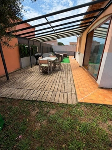 Maison à vendre 4 pièces VIAS 