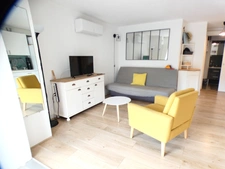 Pinède. Appartement 2 pièces en rez-de-jardin