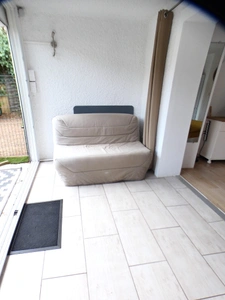 Pinède. Appartement 2 pièces en rez-de-jardin