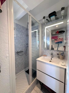 Pinède. Appartement studio cabine mezzanine