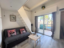 Pinède. Appartement studio cabine mezzanine