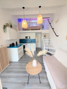 Pinède. Maison studio mezzanine