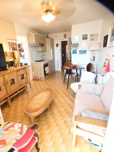 Môle. Appartement 2 pièces