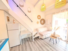 Pinède. Maison studio mezzanine