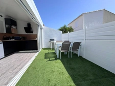 Pinède. Maison 4 pièces 60 m² avec terrasse