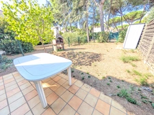 Pinède. Appartement 2 pièces en rez-de-jardin
