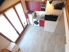 Pinède. Appartement 2 pièces mezzanine