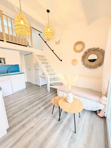 Pinède. Maison studio mezzanine