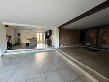 PONTOISE – 174 M² HABITABLES ET 70 M² DE COMBLES : IMAGINEZ LA SUITE !