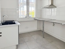 EXCLUSIVITÉ – 3 PIÈCES REFAIT À NEUF – DOUBLE BALCON – RAVALEMENT PAYÉ – RER À PIED