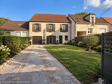PONTOISE – 174 M² HABITABLES ET 70 M² DE COMBLES : IMAGINEZ LA SUITE !
