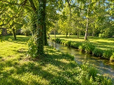 DUVY/CREPY EN VALOIS (60) Ancien moulin du XIIIe siècle – 600 m² habitables – 7000 m² de terrain – 