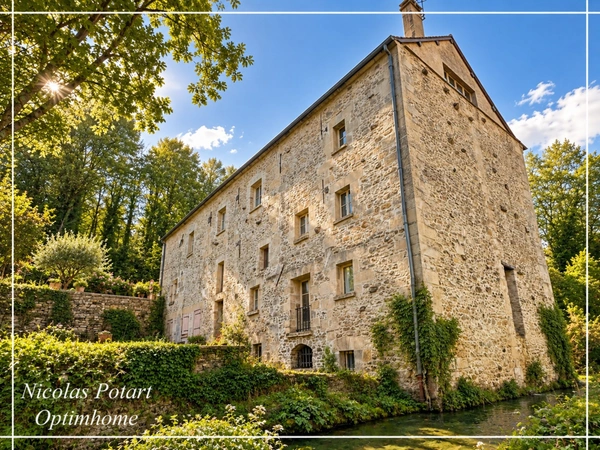DUVY/CREPY EN VALOIS (60) Ancien moulin du XIIIe siècle – 600 m² habitables – 7000 m² de terrain – 