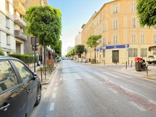 EXCLUSIVITÉ – 3 PIÈCES REFAIT À NEUF – DOUBLE BALCON – RAVALEMENT PAYÉ – RER À PIED