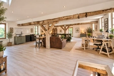DUVY/CREPY EN VALOIS (60) Ancien moulin du XIIIe siècle – 600 m² habitables – 7000 m² de terrain – 
