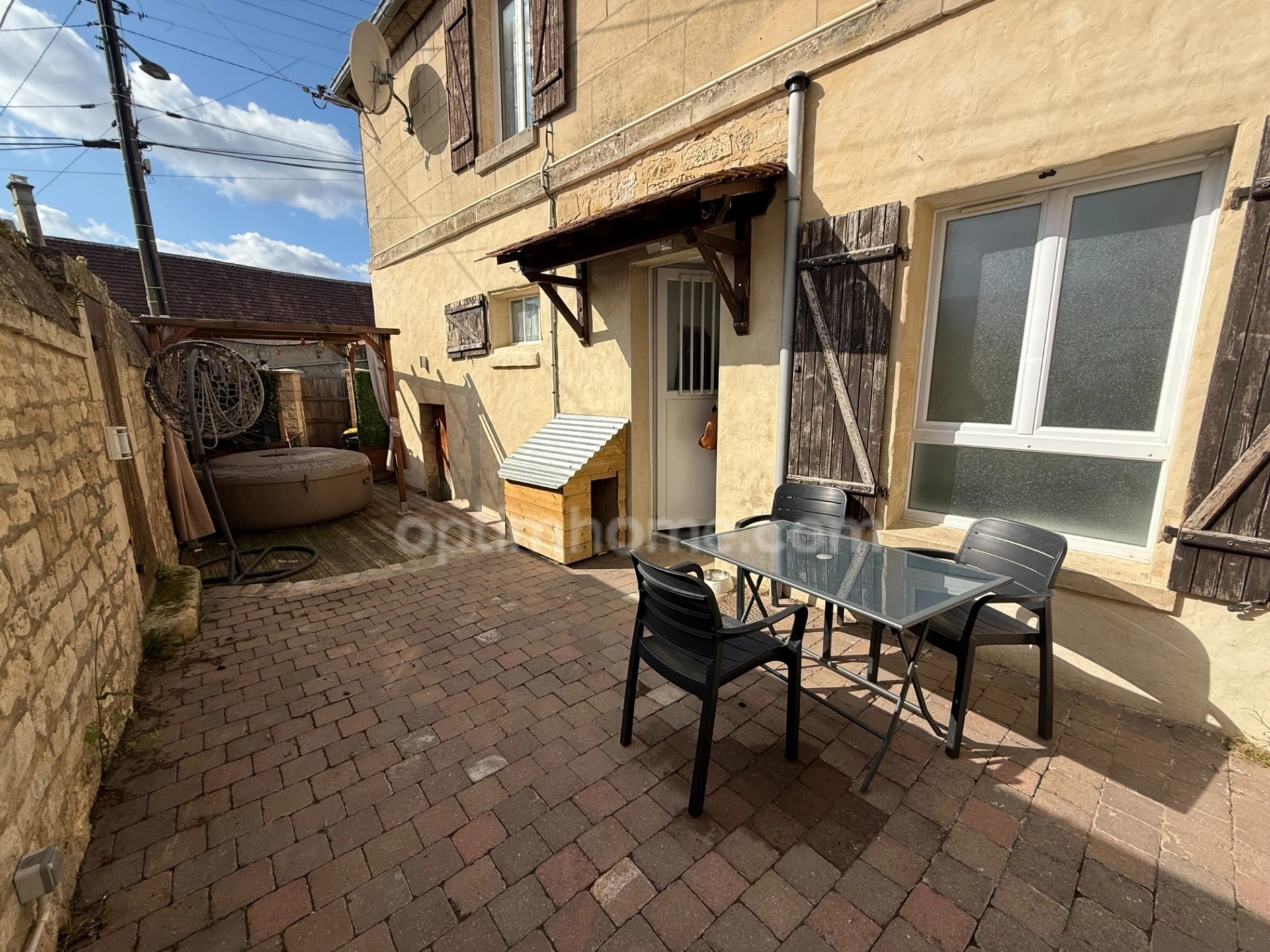 Maison 6 pièces 120 m² · à Bury · 120 m² · 190 000 €