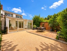 PUISEUX-EN-FRANCE – MAISON 3 CHAMBRES, VÉRANDA, JARDIN ET GARAGE SUR UNE PARCELLE DE 171M²