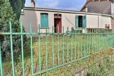 Opportunité Rénovation ! Maison en pierres de 85 m² avec terrain – Port-Saint-Père (Centre-Ville)