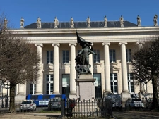 Appartement à rénover T3 61 m² à NANTES (Place de la Bourse) 