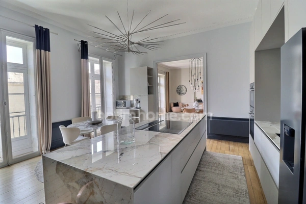 Appartement de Grand Standing 250 m² à Nantes (Centre-ville) 