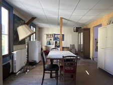NOYERS SUR SEREIN : maison de caractère 170m² en centre-ville. Prix : 155 000€.