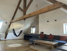 SEMUR EN AUXOIS : maison rénovée 180m²+ appartement 50m², garage, dépendance, jardin. Prix: 425 000€