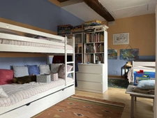 SEMUR 20 min : maison rénovée 239 m² + gîte 110 m², dépendances, jardin, piscine. Prix : 580 000 €.