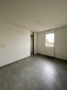 EXCLUSIVITÉ - APPARTEMENT T2 - DERNIER ETAGE - TERRASSE - PARKING 