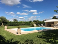 RARE - PROPRIÉTÉ - VILLA - HANGAR - 1 HECTARE