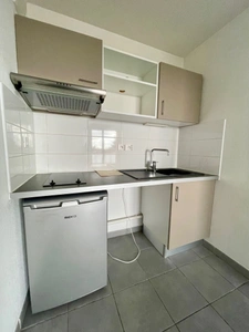 EXCLUSIVITÉ - APPARTEMENT T2 - DERNIER ETAGE - TERRASSE - PARKING 