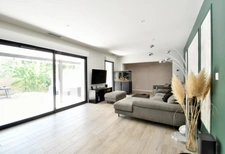 EXCLUSIVITÉ - MAISON ATYPIQUE RÉNOVÉE – 5 CHAMBRES – SOUS-SOL COMPLET – ENVIRONNEMENT PRIVILÉGIÉ