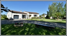 RARE - PROPRIÉTÉ - VILLA - HANGAR - 1 HECTARE
